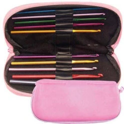 Herrschners Set Of 10 Aluminum Crochet Hooks W/Case