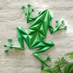 Papercraft World Frog Wall Art Model - Paper