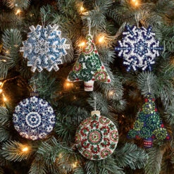 Bucilla Mandala Christmas Felt & Sequin Kit -Robotime Zone 500327 2 44950.1693457005